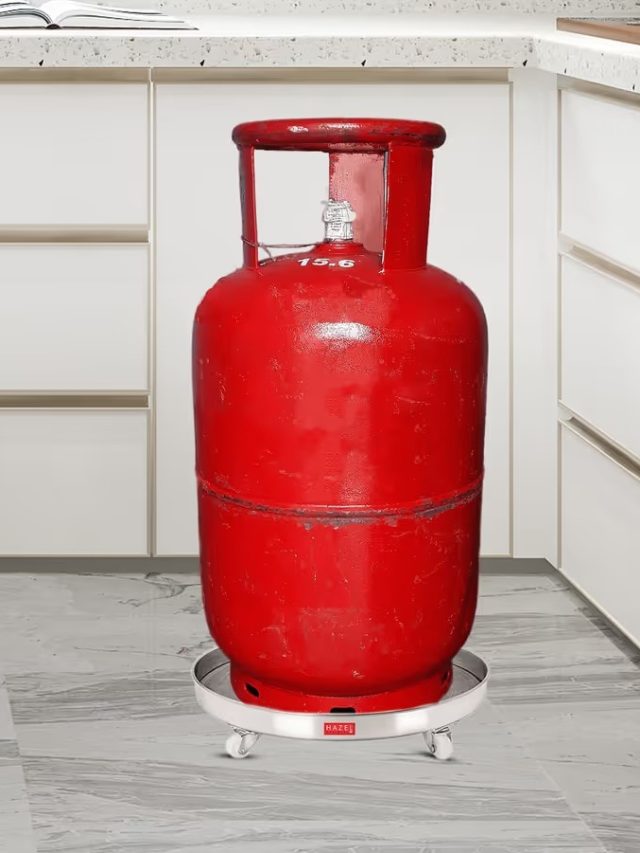 গ্যাস সিলিন্ডার থেকে গ্যাস লিক হলে কী করবেন? রইল গুরুত্বপূর্ণ টিপস