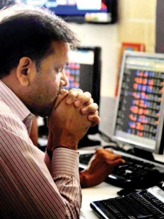 ये क्या? सेंसेक्स में शामिल होते ही बिखरा Zomato का शेयर