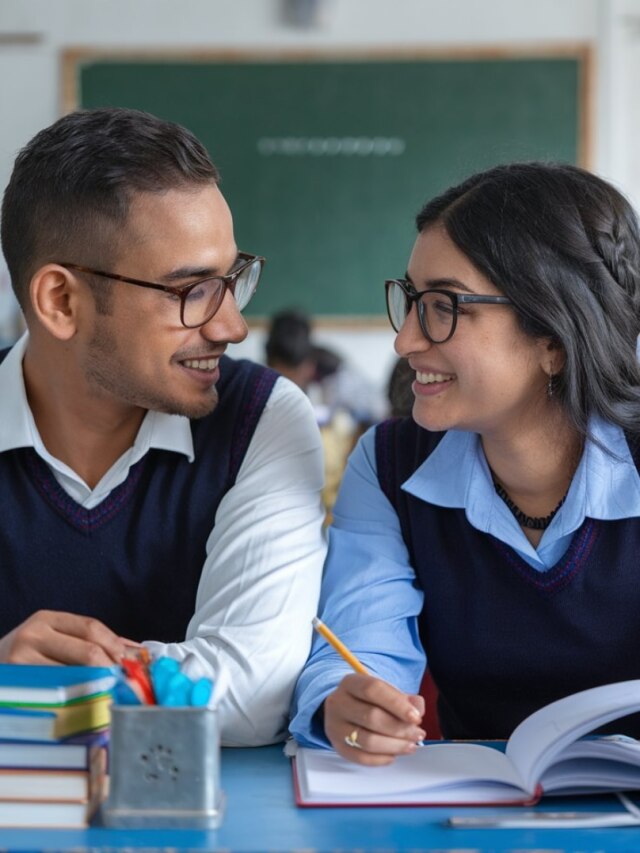 এই নামের ছেলে-মেয়েরা রোম্যান্টিক নন, তবে বিশ্বস্ত, বুদ্ধিমান