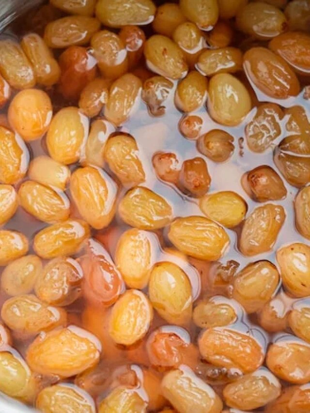 রোজ সকালে এক মুঠো ভেজানো কিশমিশ, ব্যস! তাতেই খেলা শেষ