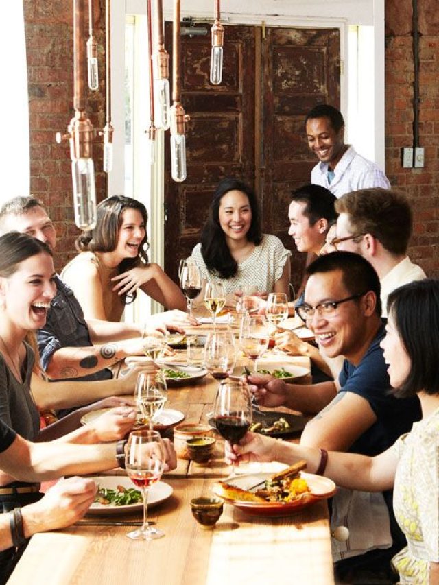 कहीं Social Anxiety के शिकार तो नहीं आप? ऐसे पहचान करके पाएं छुटकारा