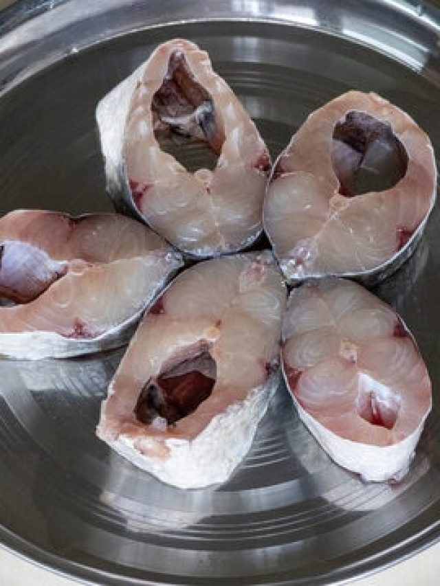 বাপ বাপ বলে উল্টোপথে ইউরিক অ্যাসিড, বাঙালির চেনা ৩ মাছই বশে রাখবে