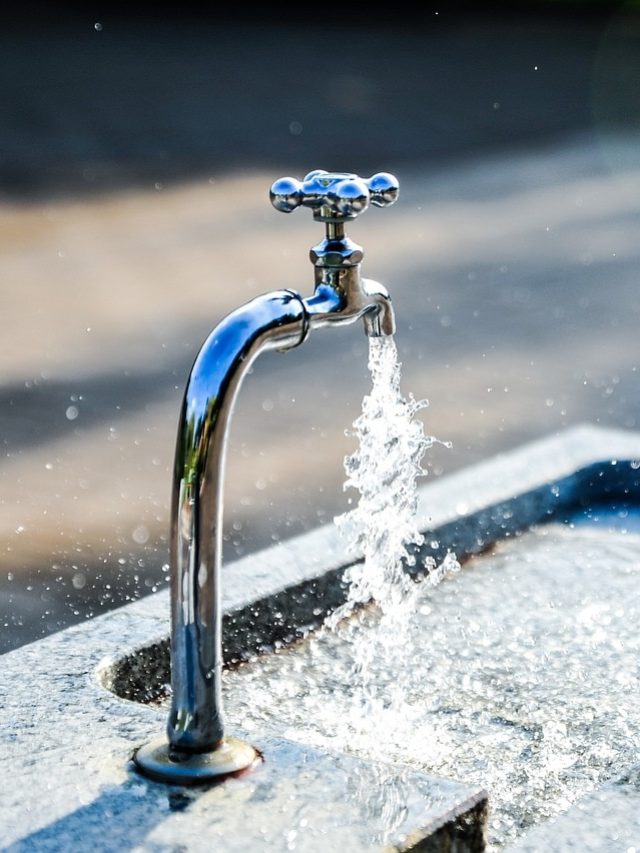 फिल्टर वॉटर से भी 100 गुना शुद्ध है इस देश के नल का पानी, जानिए क्यों