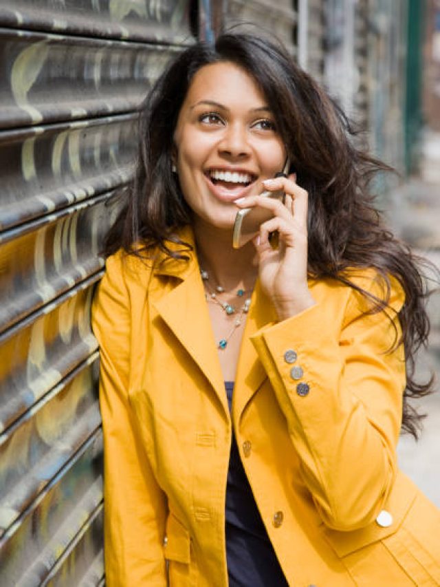 কেউ আপনার ফোন কল রেকর্ড করছে? এভাবেই বুঝতে পারবেন