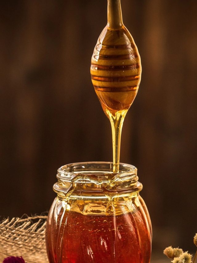 বুড়োদের শরীরেও উত্তেজনা বাড়িয়ে দেয় মধু, কীভাবে খাবেন?