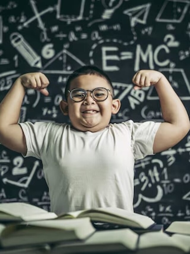 चाणक्य जैसा तेज होगा बच्चे का दिमाग, बस उसे रोज खिलाएं ये 3 चीजें