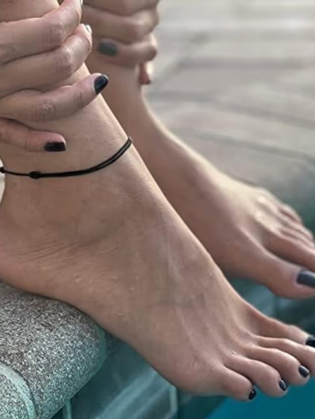 কোন বয়সের পর মেয়েদের পায়ে কালো সুতো পরা উচিত?