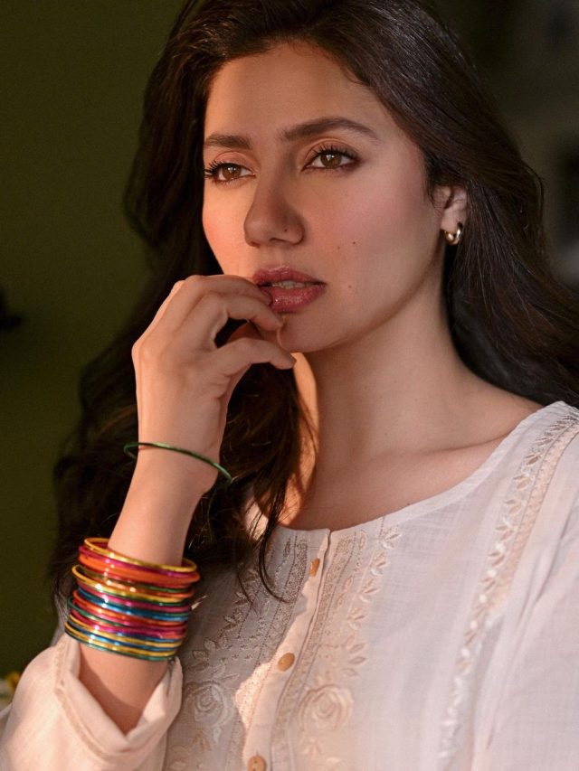 15 साल पहले इस पाकिस्तानी एक्ट्रेस को भंसाली ने ऑफर की 'हीरामंडी', किया खुलासा