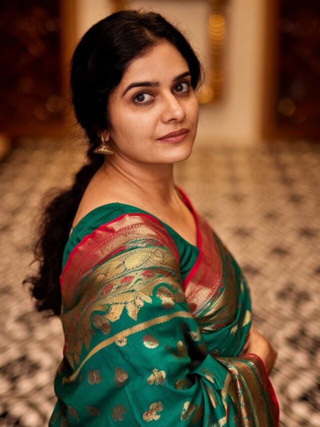 এই সব সুখের জন্য বিবাহিত বৌদিদের সঙ্গ চায় ইয়ং ছেলেরা