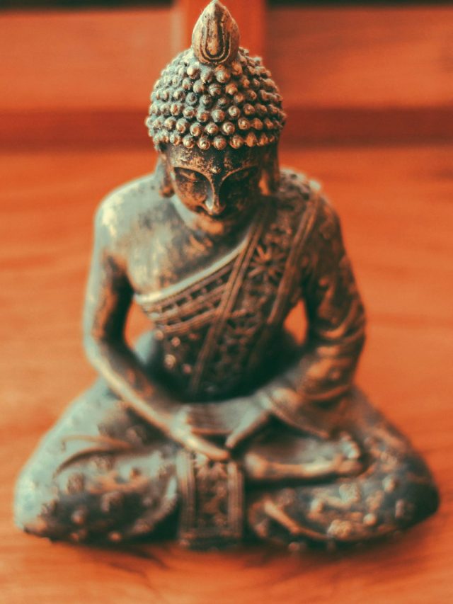 মন সবসময় উড়নচণ্ডী, সঠিক পথ দেখাবে গৌতম বুদ্ধের এই ৫ কথা