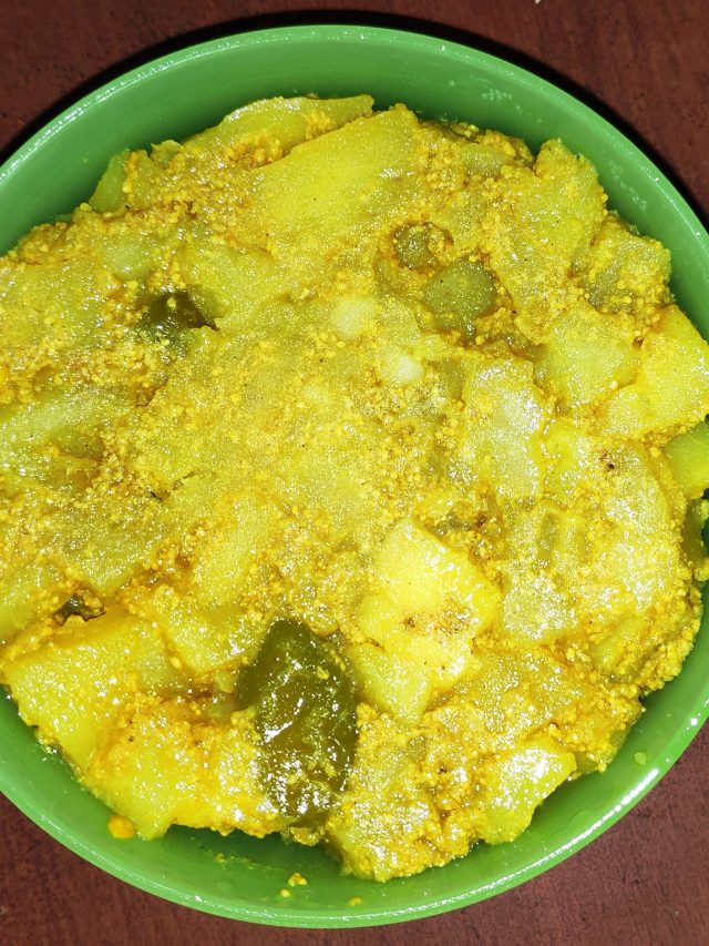 বাটার সময় ফেলে দিন এই ৩ জিনিস, আলু পোস্তর এমন স্বাদ আগে পাননি