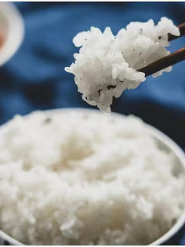 फ्रिज में रखा बासी चावल खाने से वजन होगा कम, कंट्रोल में रहेगा डायबिटीज