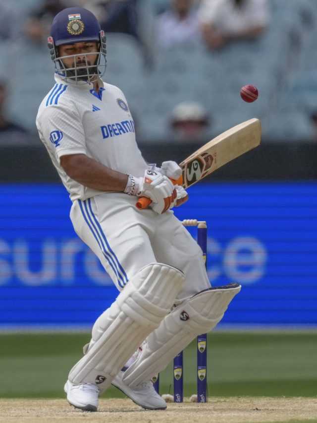 ऋषभ पंत ने 'लेटकर' खेला शॉट तो आपस में भ‍िड़े ये 2 द‍िग्गज... एक ने तो 3 बार 'स्टुप‍िड' कह द‍िया