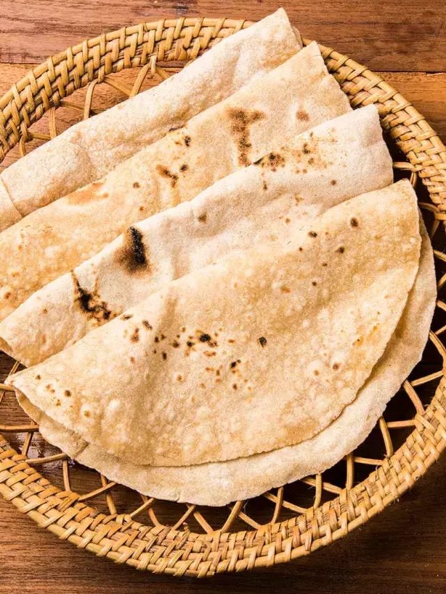 ক্যাসারল বা টিফিন কৌটোয় রুটি ঘামবে না, স্টোরিংয়ের এই টিপসটি জেনে রাখুন