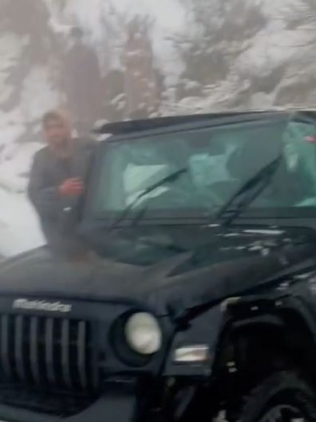 J-K: जब बर्फीली सड़क पर आउट ऑफ कंट्रोल हुई 'SUV', देखें वीडियो