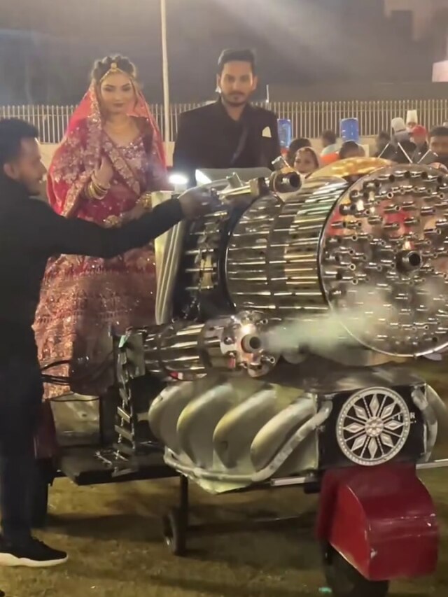 'Animal मशीन गन' लेकर शादी में पहुंच गए दूल्हा-दुल्हन, Video Viral