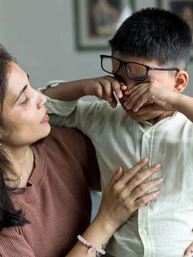 মা-বাবার এই ভুলে সন্তানের জীবন হয় বরবাদ