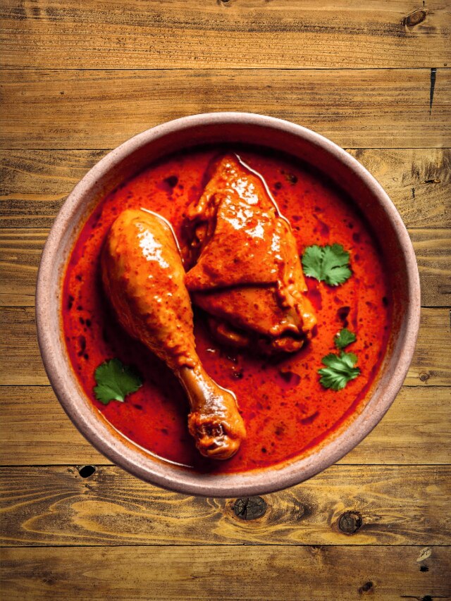 মাংসের কারির রঙ লাল আর ঘন করতে দিন এই দুই জিনিস