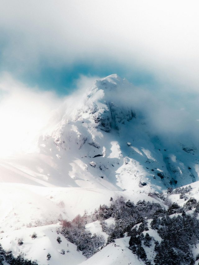 15 मंजिला इमारत तक यहां गिरती है बर्फ... दुनिया की इन जगहों को कह सकते हैं Ice Land