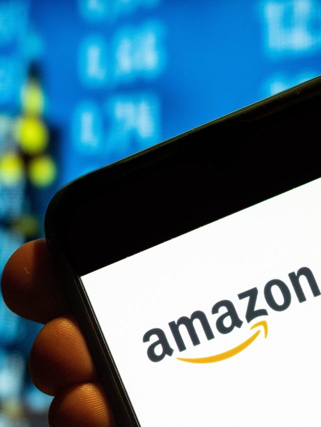 Amazon पर आ रही बड़ी सेल, मिलेगी बंपर छूट, आधे दाम पर स्मार्टफोन्स