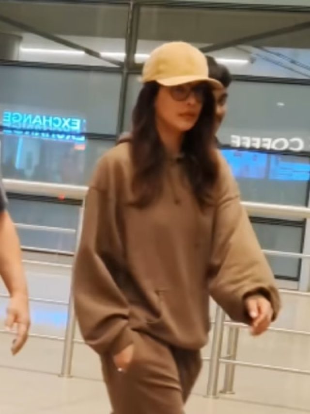 LA वाइल्ड फायर के बीच भारत लौटीं प्रियंका चोपड़ा, एयरपोर्ट पर दिखा कूल अंदाज