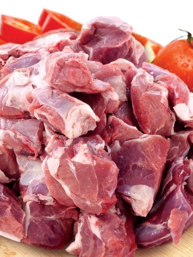 পাঁঠার মাংস বেশি ধুতে নেই কেন? কারণ জানলে মুখ হাঁ হবে