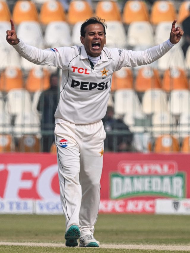 38 साल के पाकिस्तानी स्प‍िनर ने हैट्रिक लेकर रचा इत‍िहास, पहली बार हुआ ऐसा