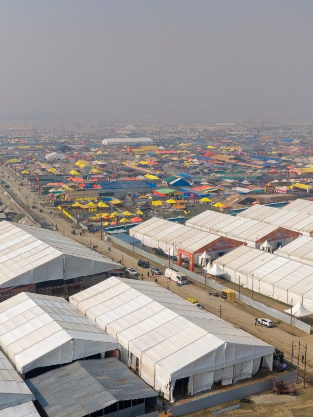 क्या कुंभ में पहले से टेंट बुक करना है जरूरी? ऐसा है वहां रुकने का सिस्टम