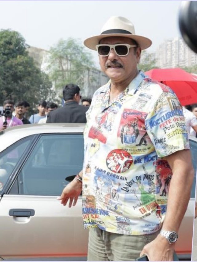 40 सालों बाद भी चमक रही मेरी बेबी..! अपनी Audi 100 कार देख बोले रवि शास्त्री