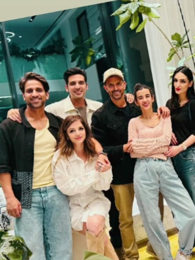 51 साल के हुए ऋतिक, गर्लफ्रेंड संग की पार्टी, बॉयफ्रेंड संग पहुंचीं Ex वाइफ सुजैन