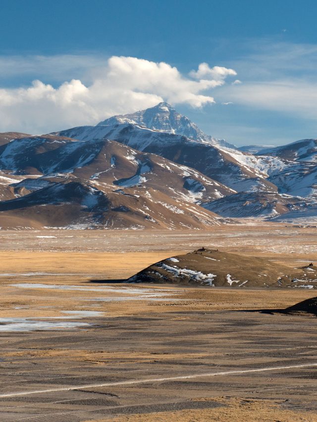 '14,800 feet high': Why airplanes dare not cross the Tibetan Plateau