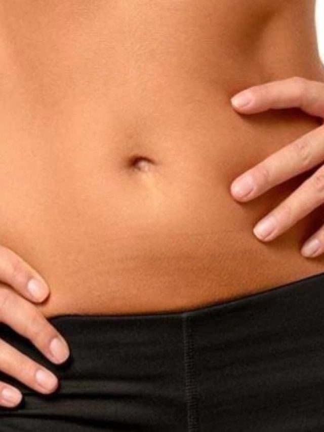 রোজ রাতে নাভিতে নারকেল তেল দিলে এসব হয়, জেনে নিন