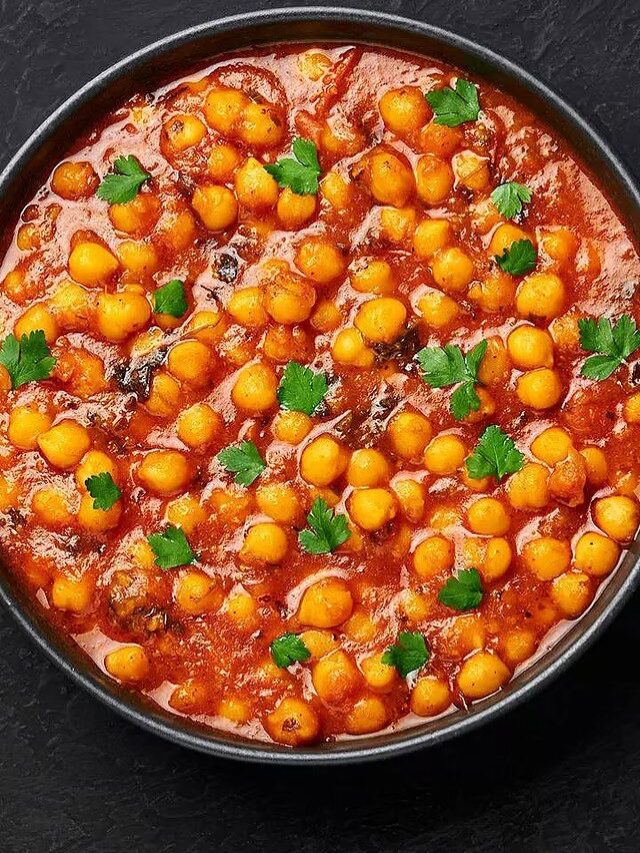 ঘুগনির মটর সেদ্ধ করতে কটা সিটি দেবেন? অনেকেই ঠিক জানে না