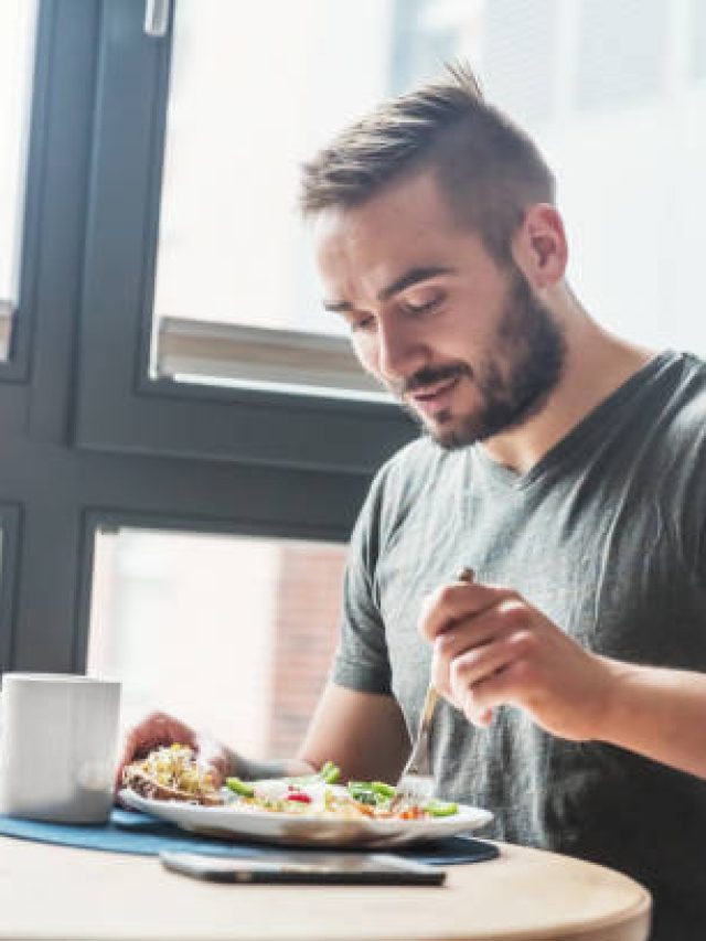 বিবাহিত পুরুষদের আদর্শ ব্রেকফাস্ট কী? গ্যারান্টি রাতেও ক্লান্ত হবেন না