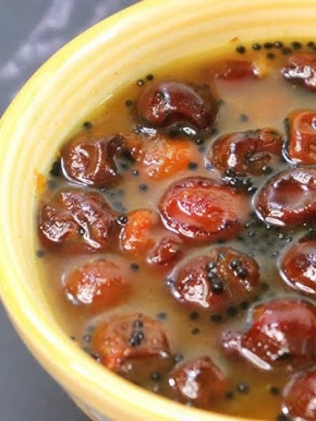 খিচুড়ির শেষপাতে টোপা কুলের চাটনি, সরস্বতী পুজো স্পেশাল