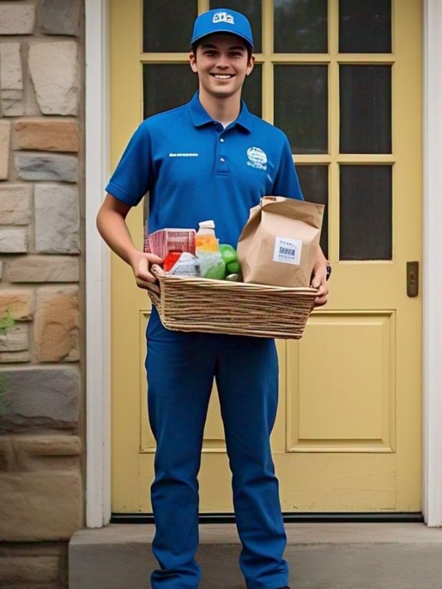 ১০০ টাকার খাবার পৌঁছে একজন ডেলিভারি বয় কত রোজগার করেন?