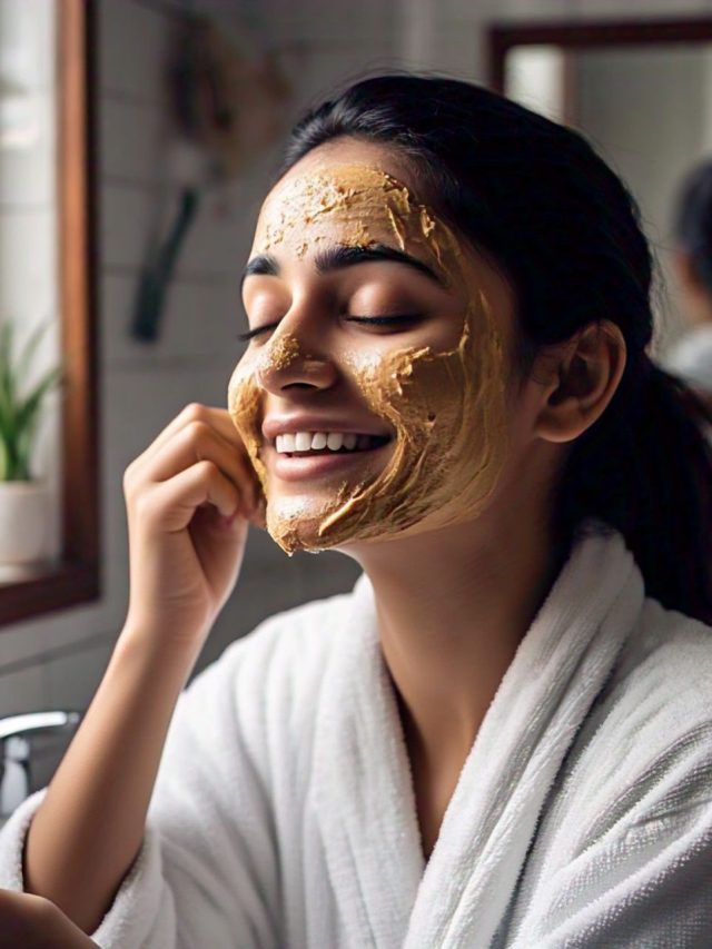 মুলতানি মাটিতেই ম্যাজিক হবে, গ্লাস স্কিন পেতে এভাবে বানান ফেসপ্যাক