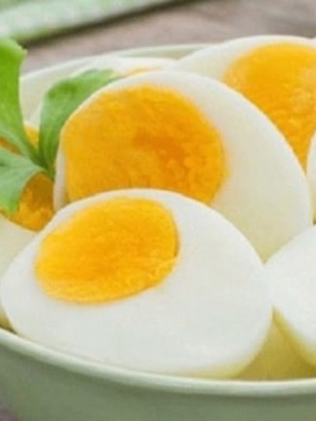 মুরগীর ডিমের চেয়েও সময় লাগে বেশি, হাঁসের ডিম সেদ্ধ হয় কতক্ষণে?