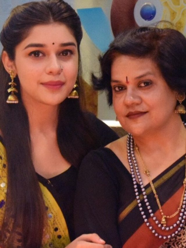 15 साल बड़े एक्टर संग जुड़ा ईशा का नाम, मां बोलीं- जबरदस्ती थोप रहे सब रिश्ता