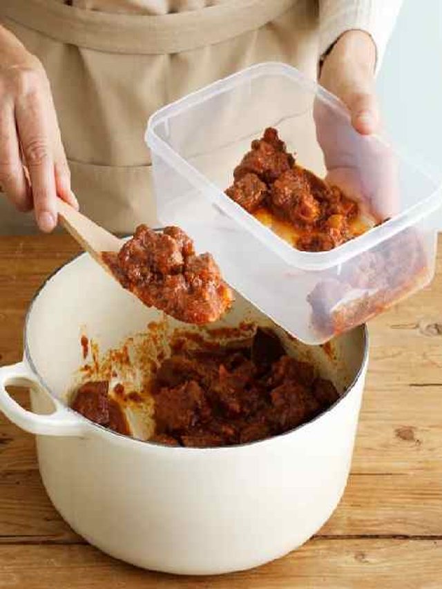 গরমে সকালের খাবার দুপুরেই নষ্ট হয়ে যাচ্ছে? মেনে চলুন এই ৩ টিপস