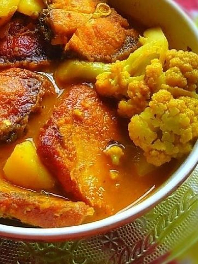 শীতের দুপুরে ফুলকপি দিয়ে মাছের ঝোল, শেষে এই মশলায় স্বাদ হবে খাসা