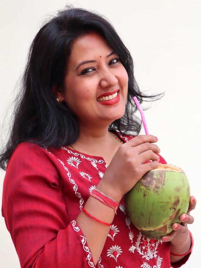 শাঁস বেশি না জল? ডাব দেখেই চিনবেন একটা লক্ষণেই