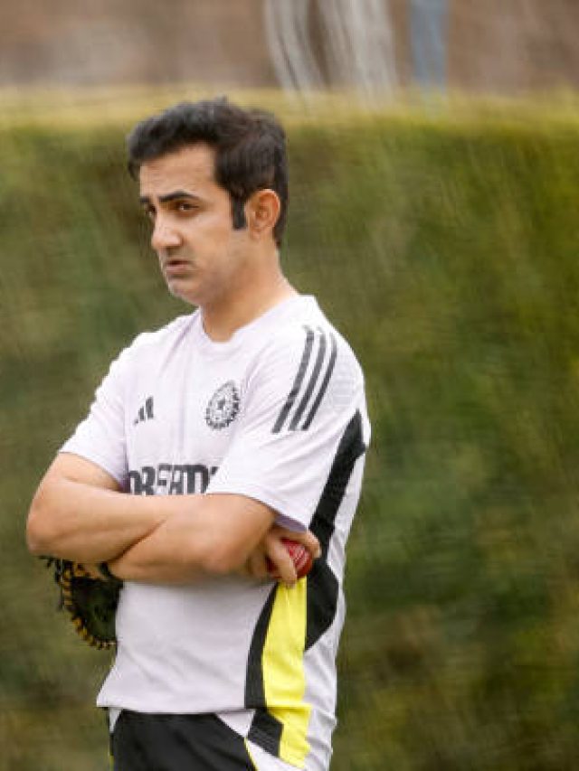 गंभीर समेत पूरे कोचिंग स्टाफ पर भड़के गावस्कर, बोले- सवाल ये है कि...