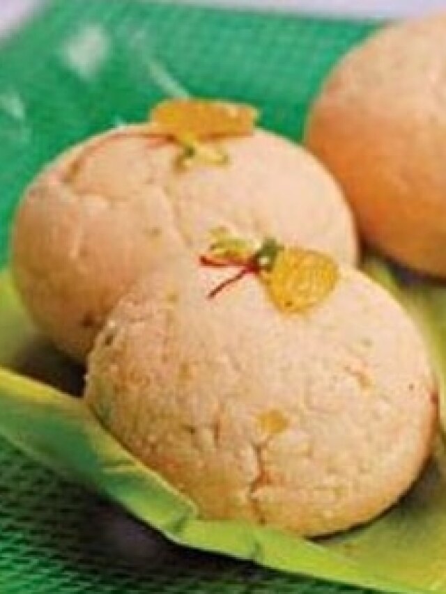 নরম পাকের নলেন গুড়ের সন্দেশ, ঢুঁ মারুন এই ৫ দোকানে