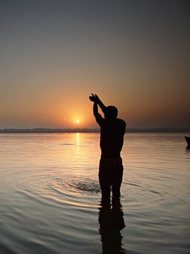 14 या 15 जनवरी कब है मकर संक्रांति? नोट कर लें दान-स्नान का शुभ मुहूर्त