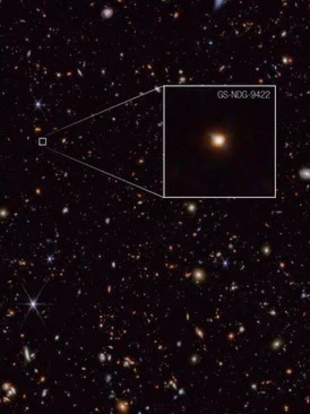 '140,000°F stars': James Webb spots galaxy with light too strange to be true