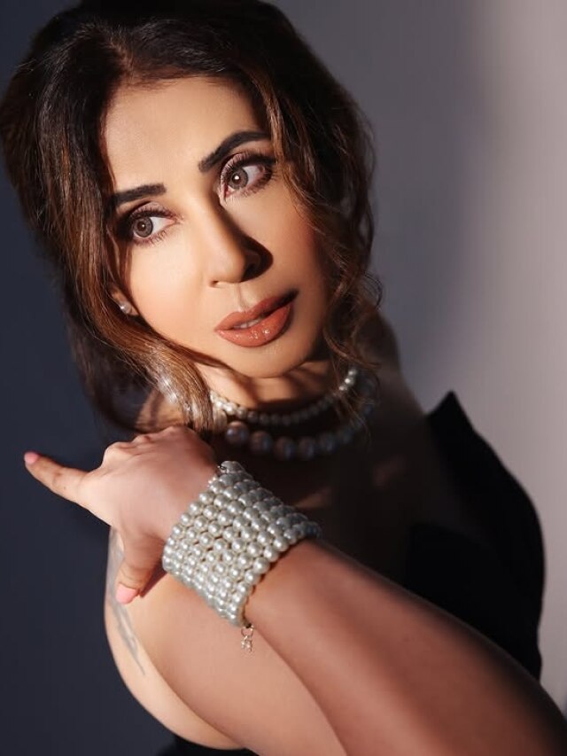 'आइटम गर्ल समझते थे लोग', उर्मिला मातोंडकर को रहा मलाल, बोलीं- मैं स्टार हूं...