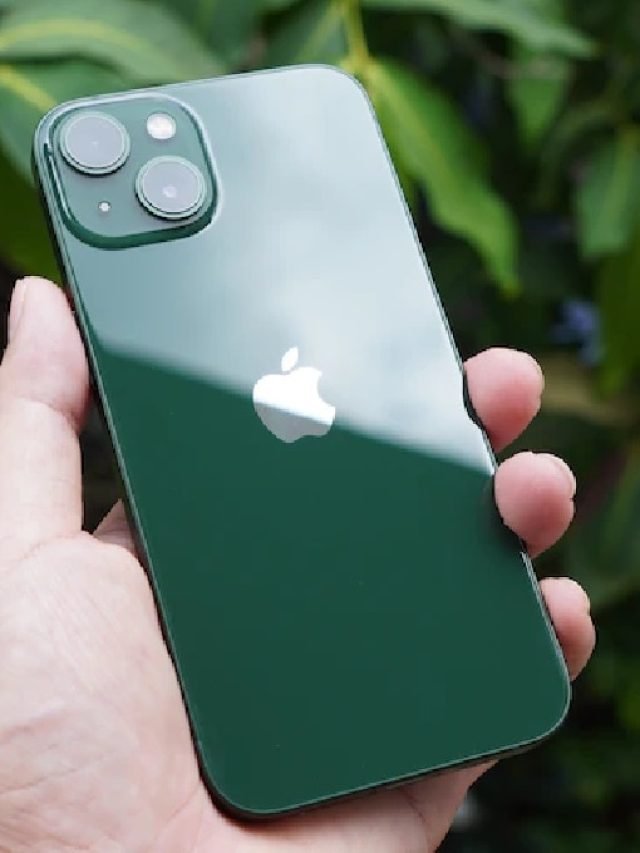 43,499 में मिल रहा iPhone 13, क्या आपको खरीदना चाहिए?