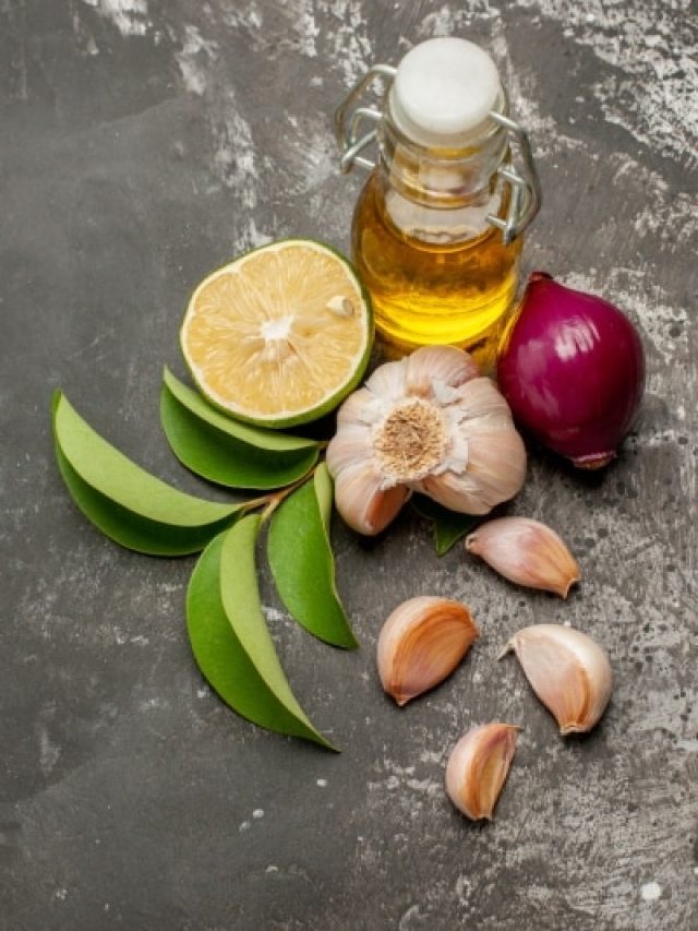 प्याज का तेल लगाने से बाल बढ़ने लगेंगे तेजी से, जानें बनाने का तरीका