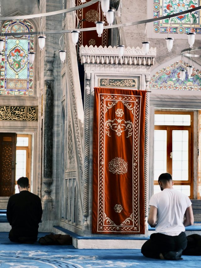 अपना देश छोड़, किस देश में सबसे ज्यादा बस जाते हैं मुस्लिम? UAE का नहीं है पहला नंबर